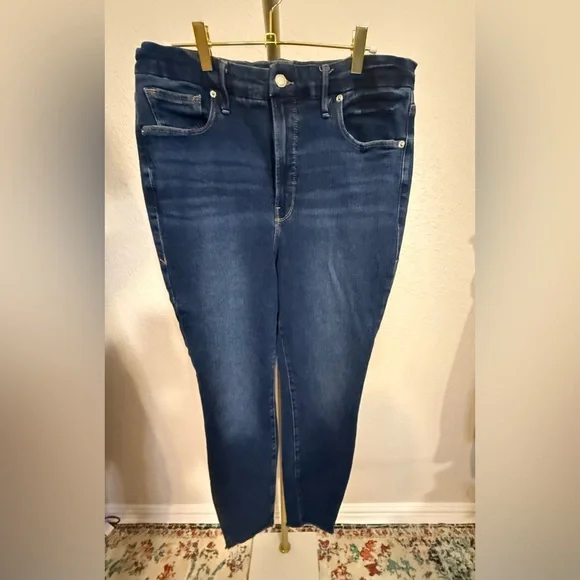 Good American Dark Blue High-Rise Skinny Jeans - Picture 2 of 8